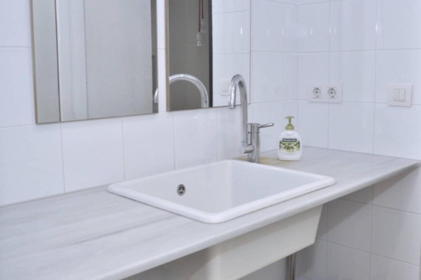 Beautiful & Bright Near Ramblas Appartement *